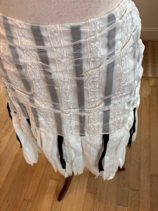 Vintage Albert Nipon Silk & Cotton Embroidered Lace Black and White Piano Key - Picture 3 of 8